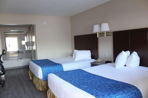 Travelodge by Wyndham Cedar City image 10