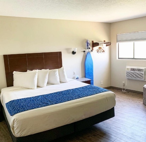 Travelodge by Wyndham Cedar City image 17