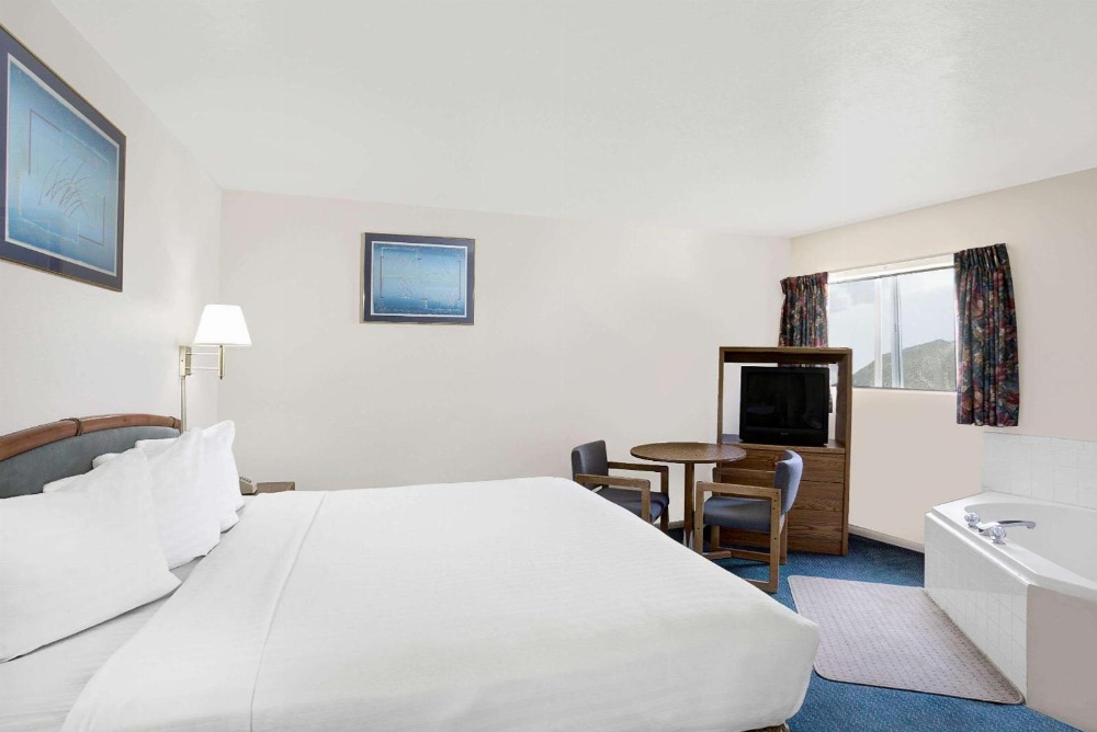Travelodge by Wyndham Cedar City Main image