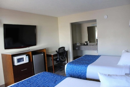 Travelodge by Wyndham Cedar City image 7